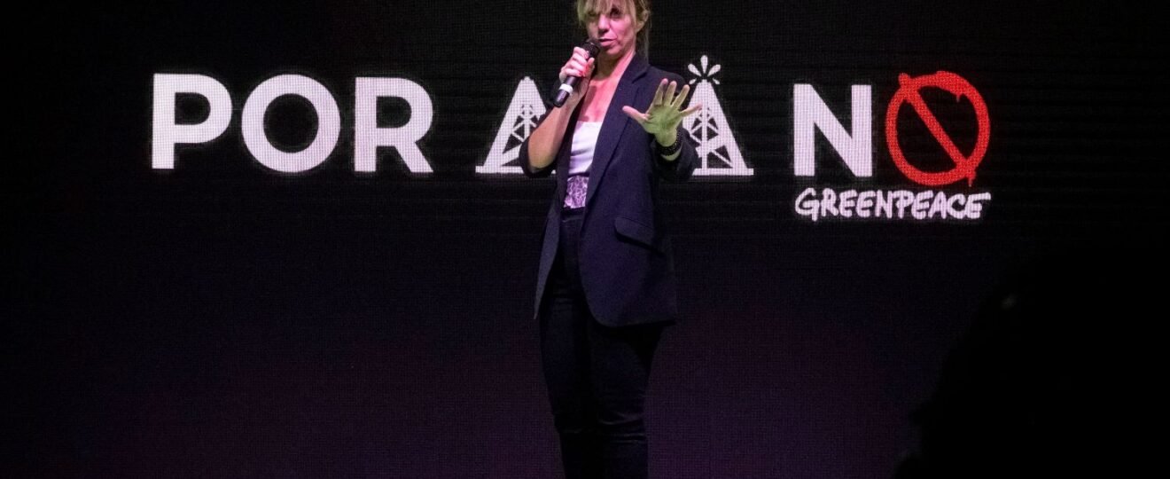 Natalia Machain, directora de Greenpeace Andino, experta en derecho y gestión ambiental.