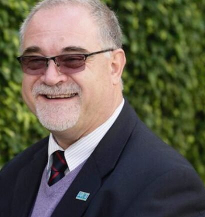 Luis Ulla, Director Ejecutivo del IARSE, durante una disertación sobre sustentabilidad empresarial.