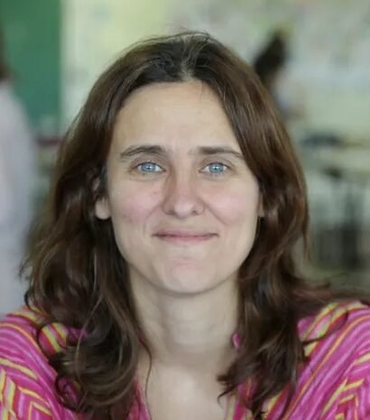 Natalia Laclau en entrevista radial sobre políticas culturales e igualdad de género.