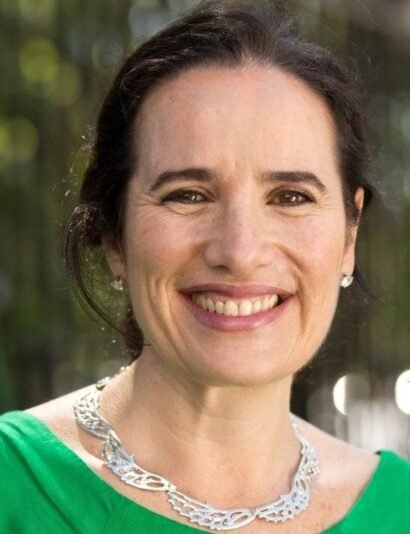 Carolina Biquard lidera Fundación Compromiso desde hace tres décadas, impulsando iniciativas culturales y sociales en América Latina.