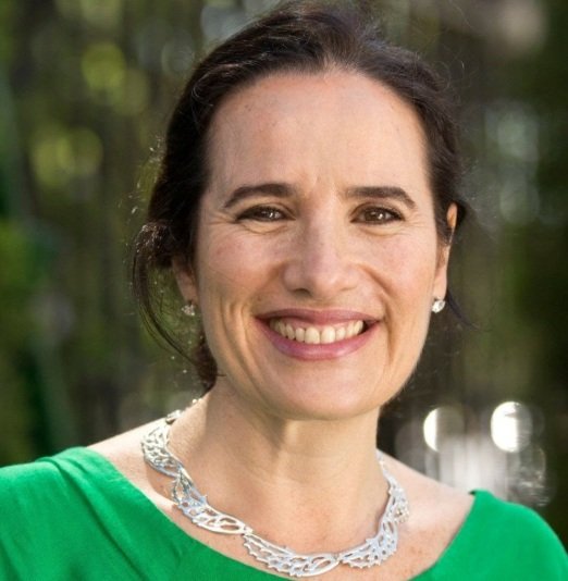 Carolina Biquard lidera Fundación Compromiso desde hace tres décadas, impulsando iniciativas culturales y sociales en América Latina.