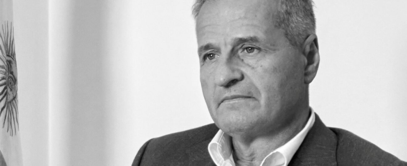 Ramiro González actúa en tres ámbitos clave: penal federal, ambiental y electoral.