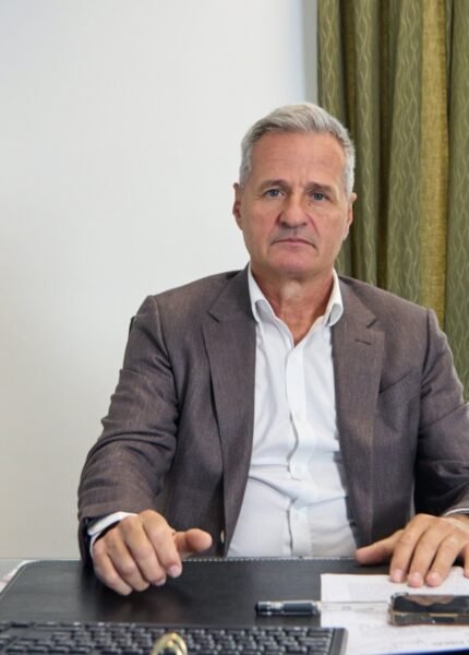Fiscal Ramiro González